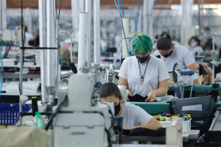 Paraná teve maior saldo de empregos da região Sul em 2023